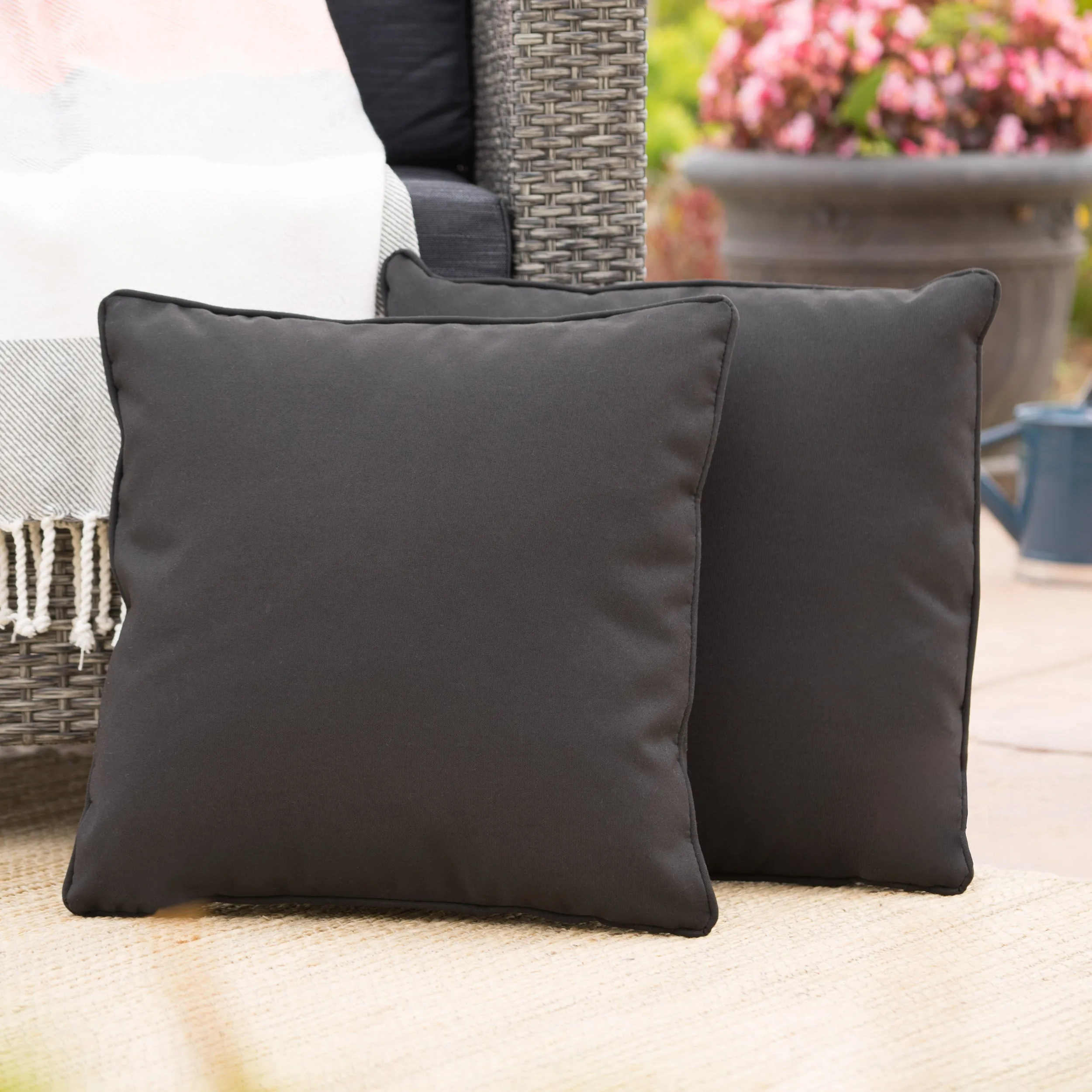 Corona Outdoor Square Water Resistant Pillow (Set of 2)