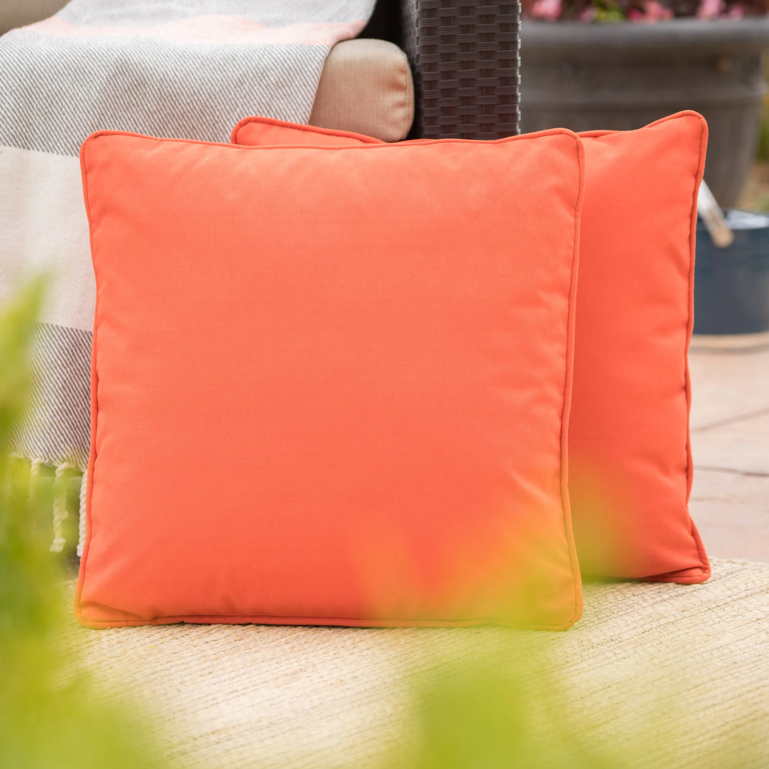 Corona Outdoor Square Water Resistant Pillow (Set of 2)