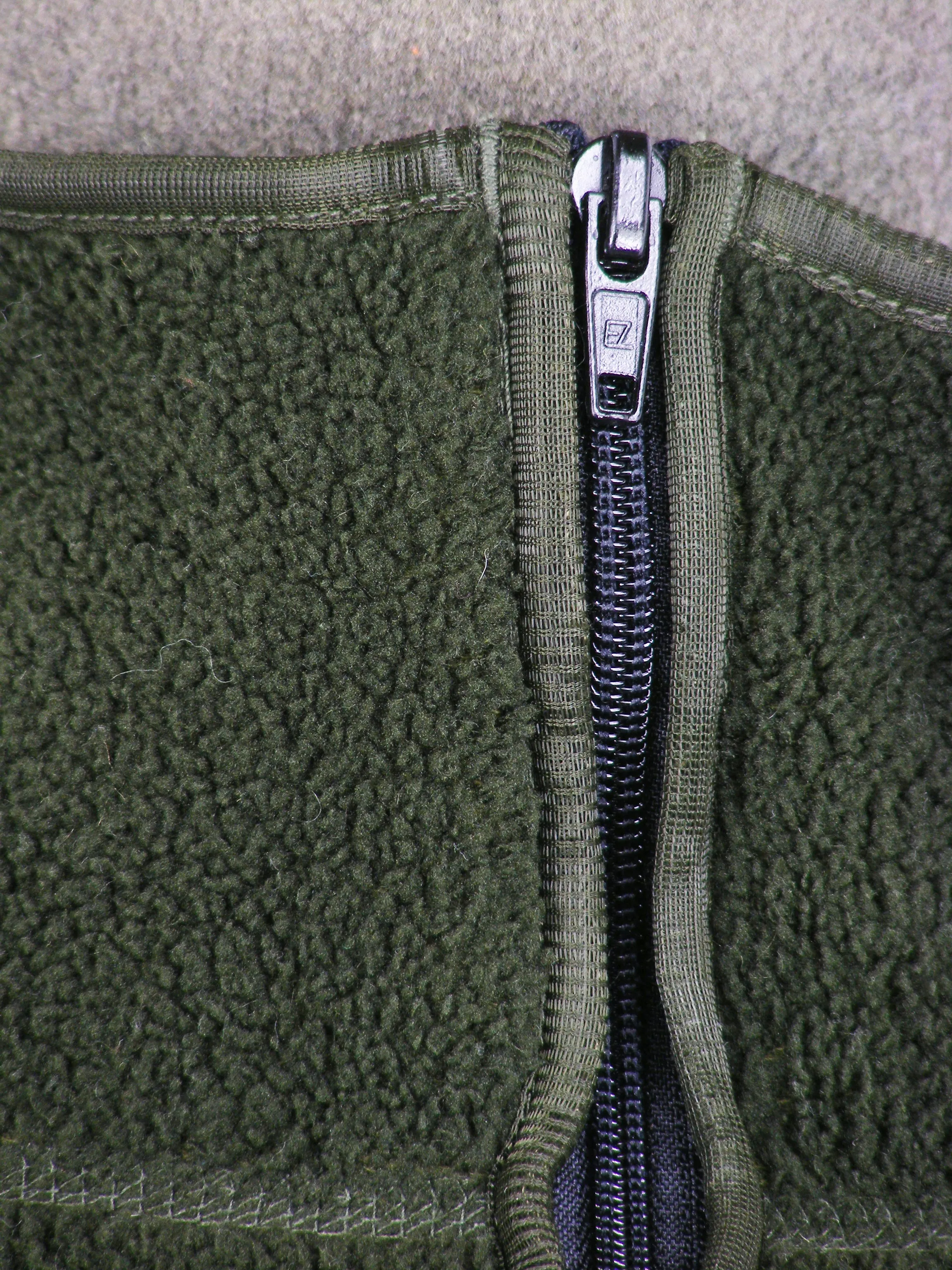 Dutch Army Fleece - Green - fleeced inside and out