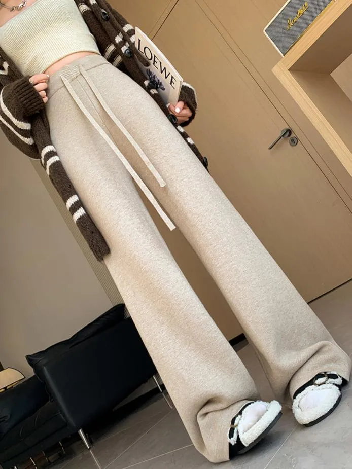 Riley Plush-Lined Casual Pants