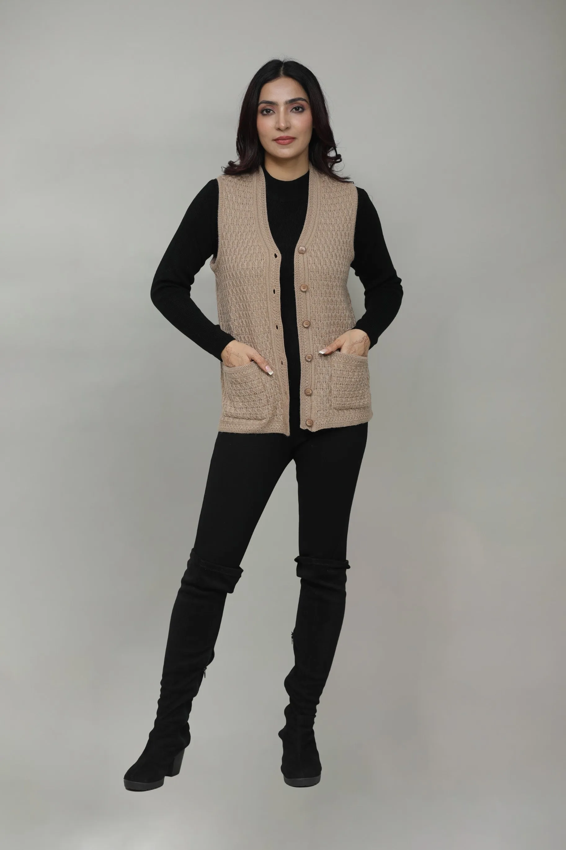 Women V-Neck Sleeveless Cardigan