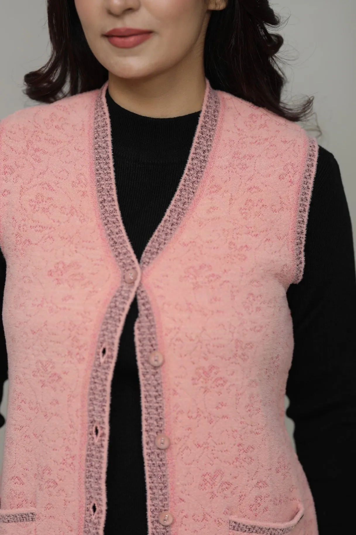 Women V-Neck Sleeveless Cardigan