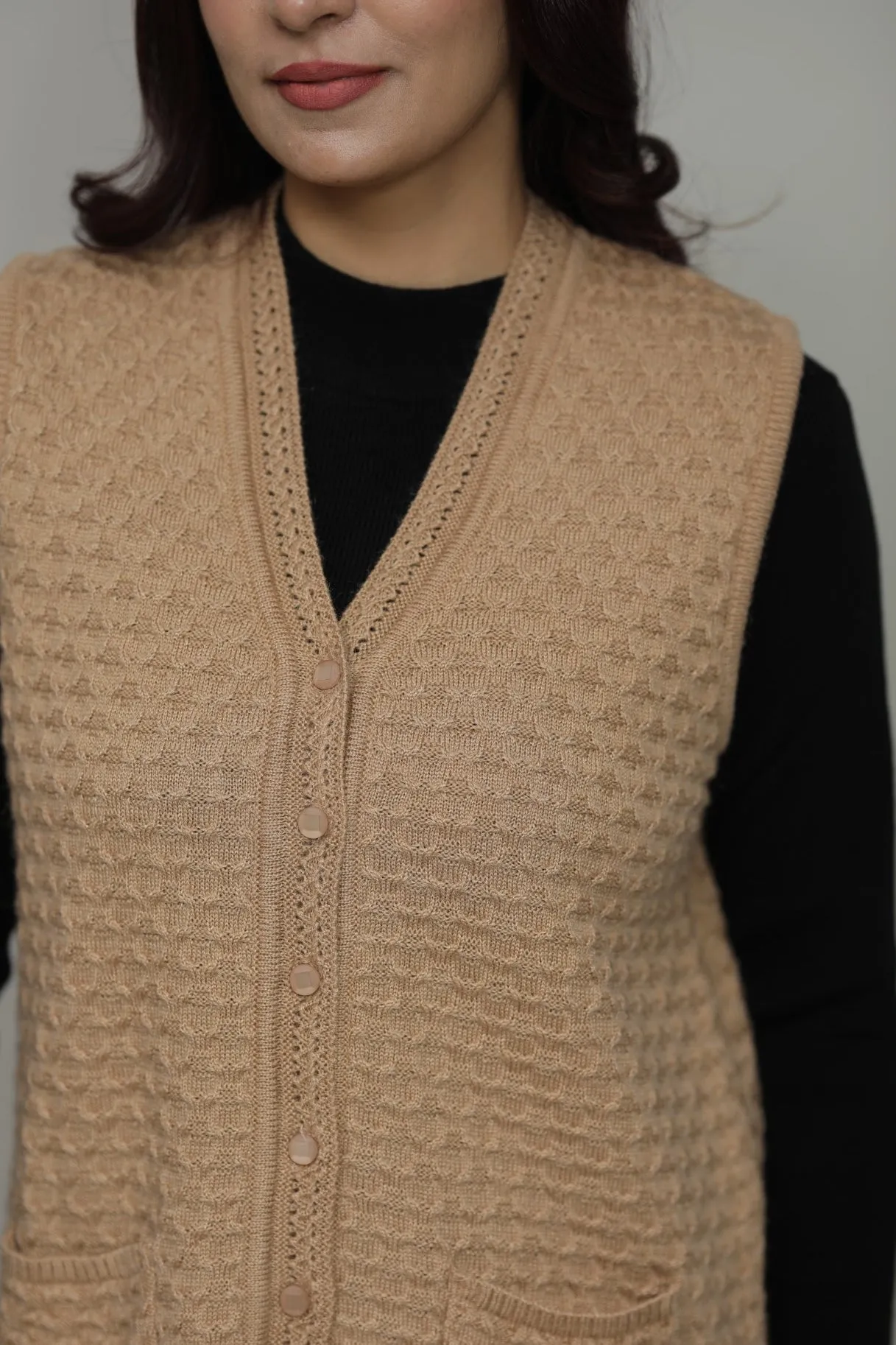 Women V-Neck Sleeveless Cardigan